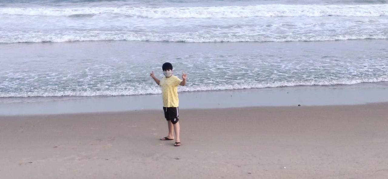 Ln Beach Homestay Puri Ngoại thất bức ảnh